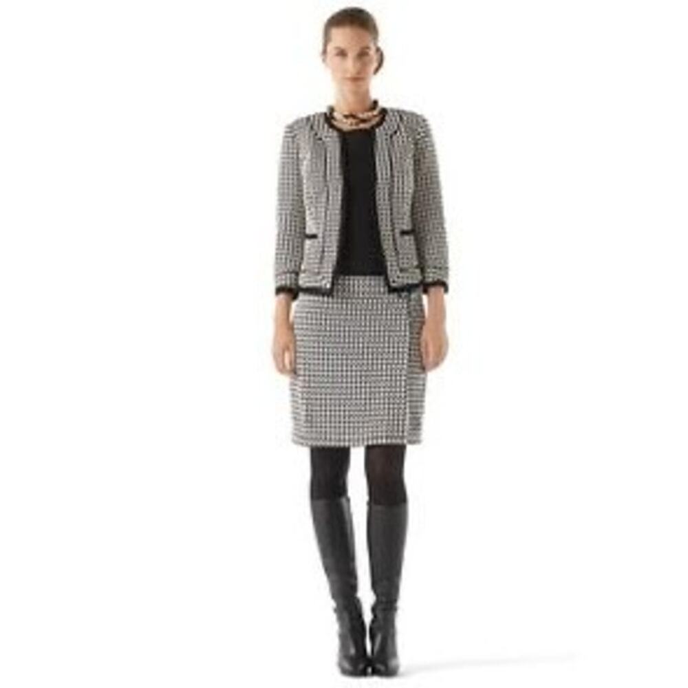 White House Black Market
Houndstooth Set Cropped Blazer Jacket And Dress Sz 8